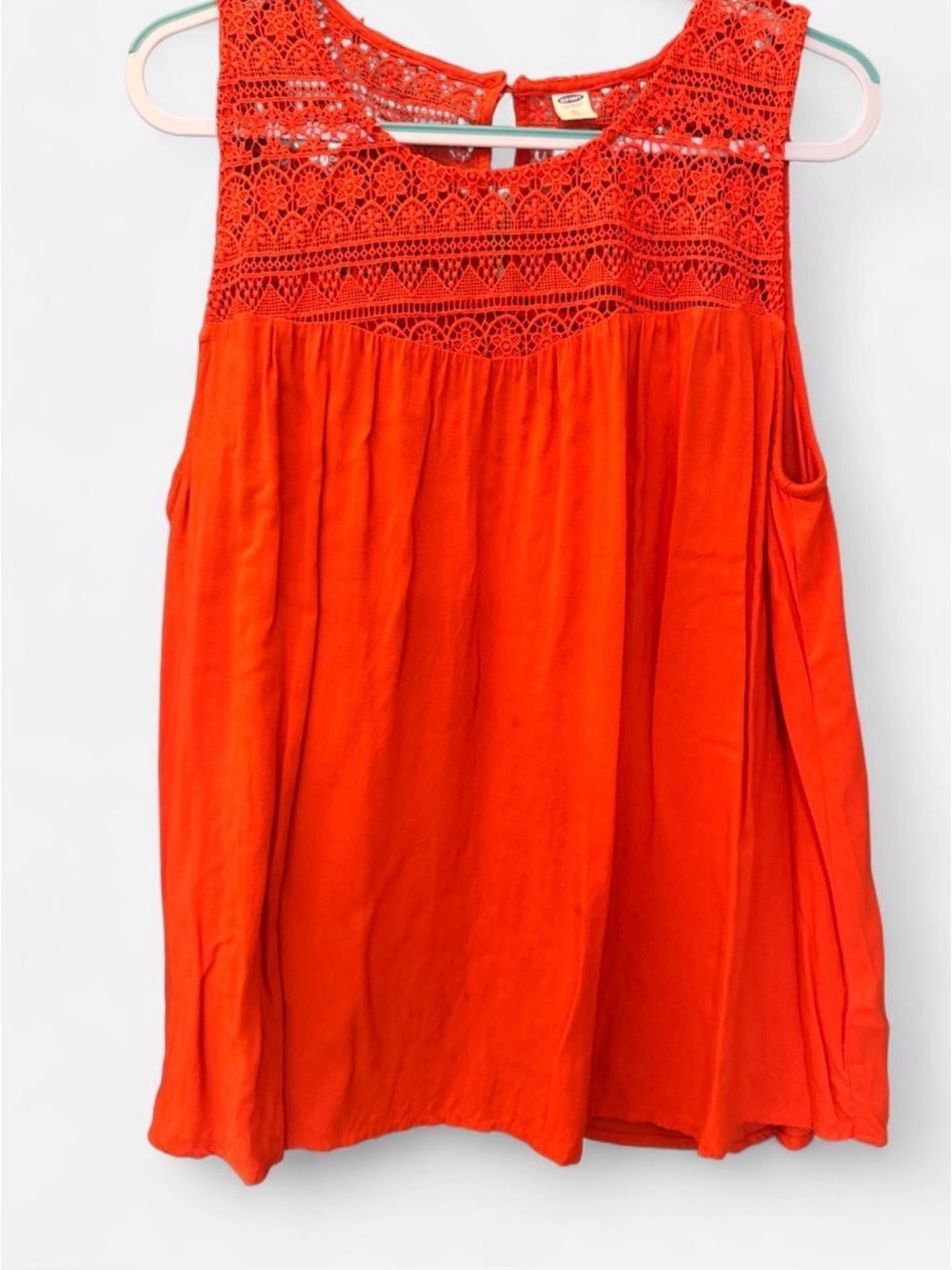 Sleeveless Crochet Yoke Tank Top - Red Orange